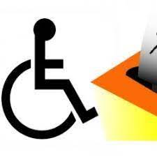 disabile in cabina elettorale